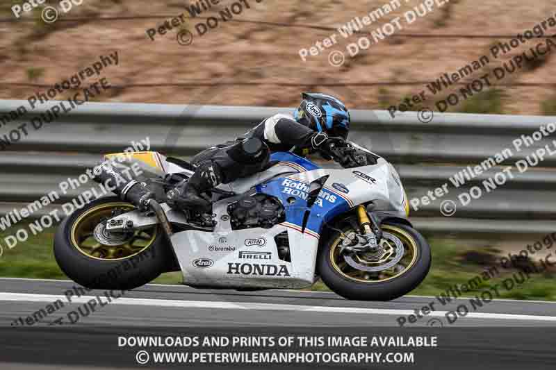 cadwell no limits trackday;cadwell park;cadwell park photographs;cadwell trackday photographs;enduro digital images;event digital images;eventdigitalimages;navarra;no limits trackdays;peter wileman photography;racing digital images;trackday digital images;trackday photos